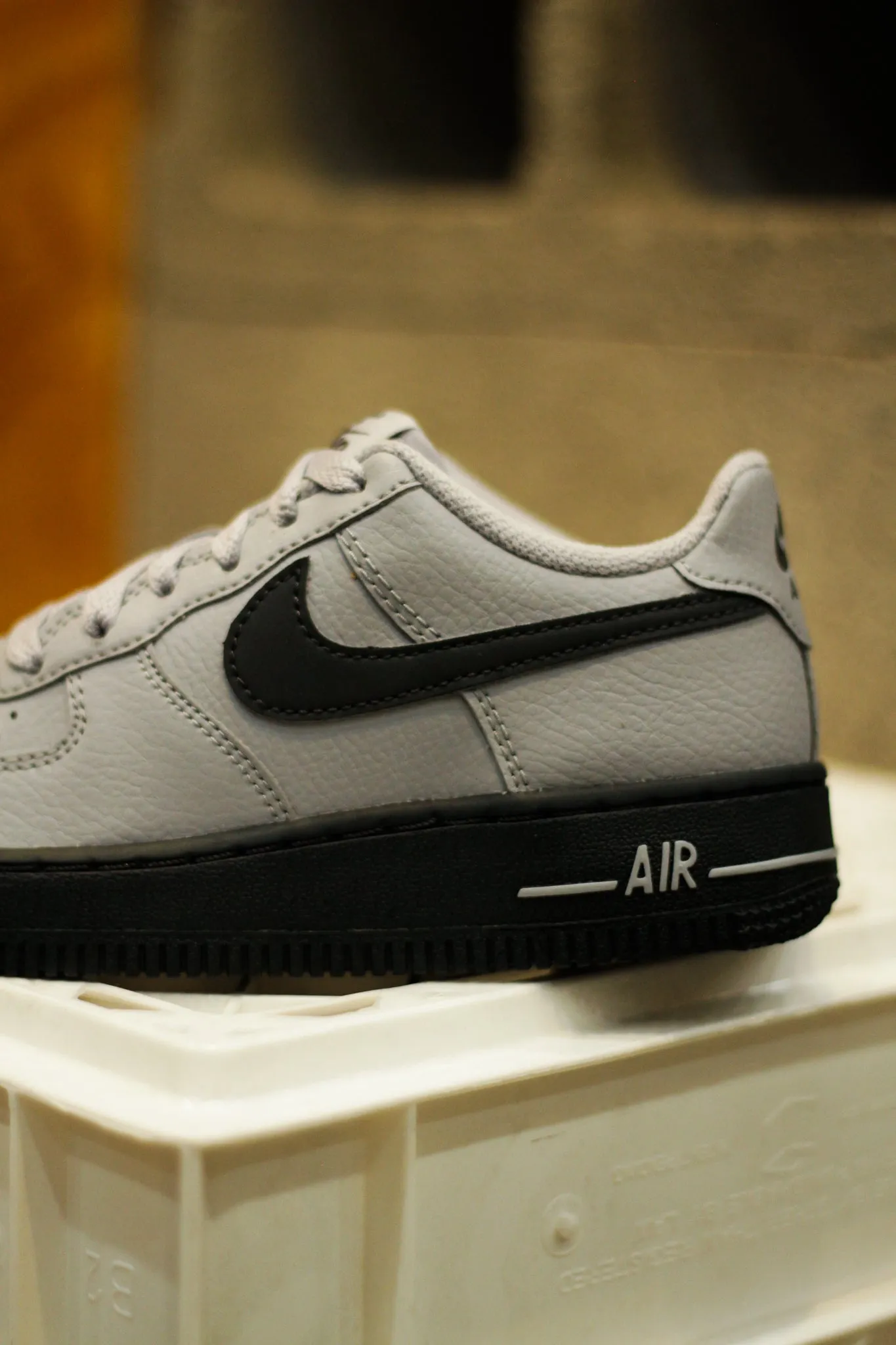 AIR FORCE 1 (GS) "WOLF GREY"