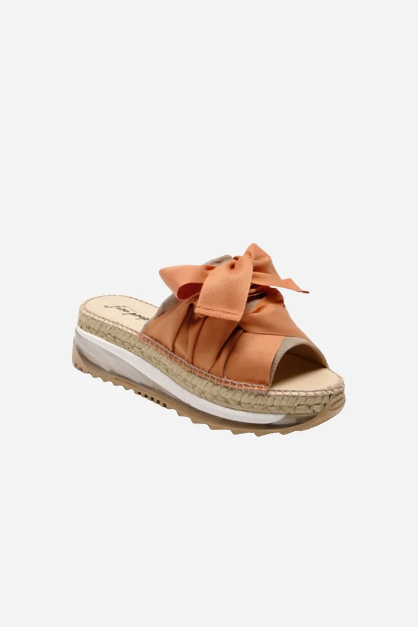 Free People Shoes Chapmin Sport Sandals in Pancake