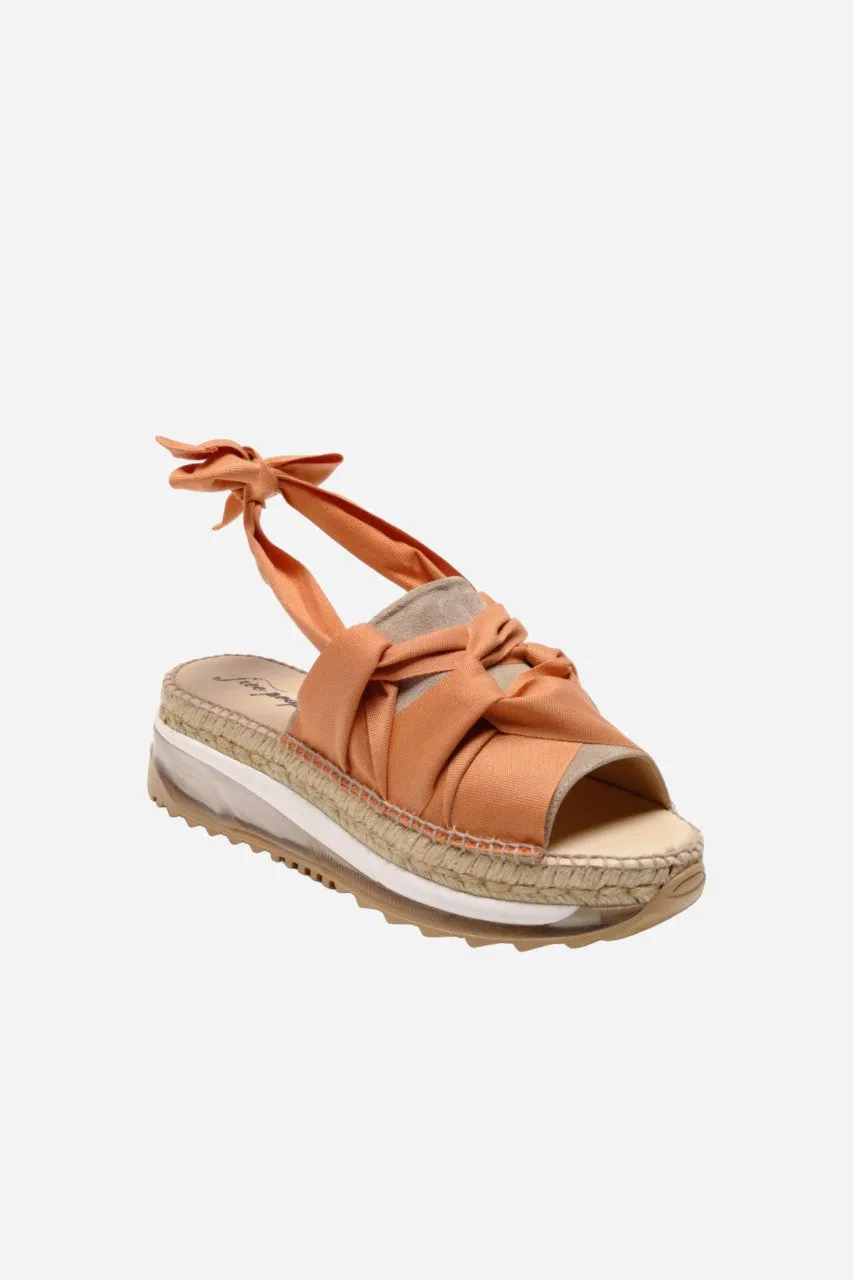 Free People Shoes Chapmin Sport Sandals in Pancake