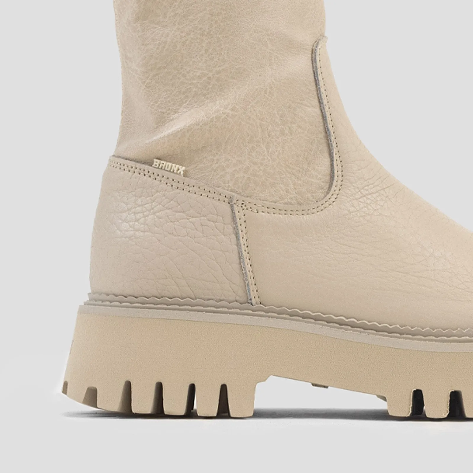 Groovy Stretch Winter White Chelsea Boots