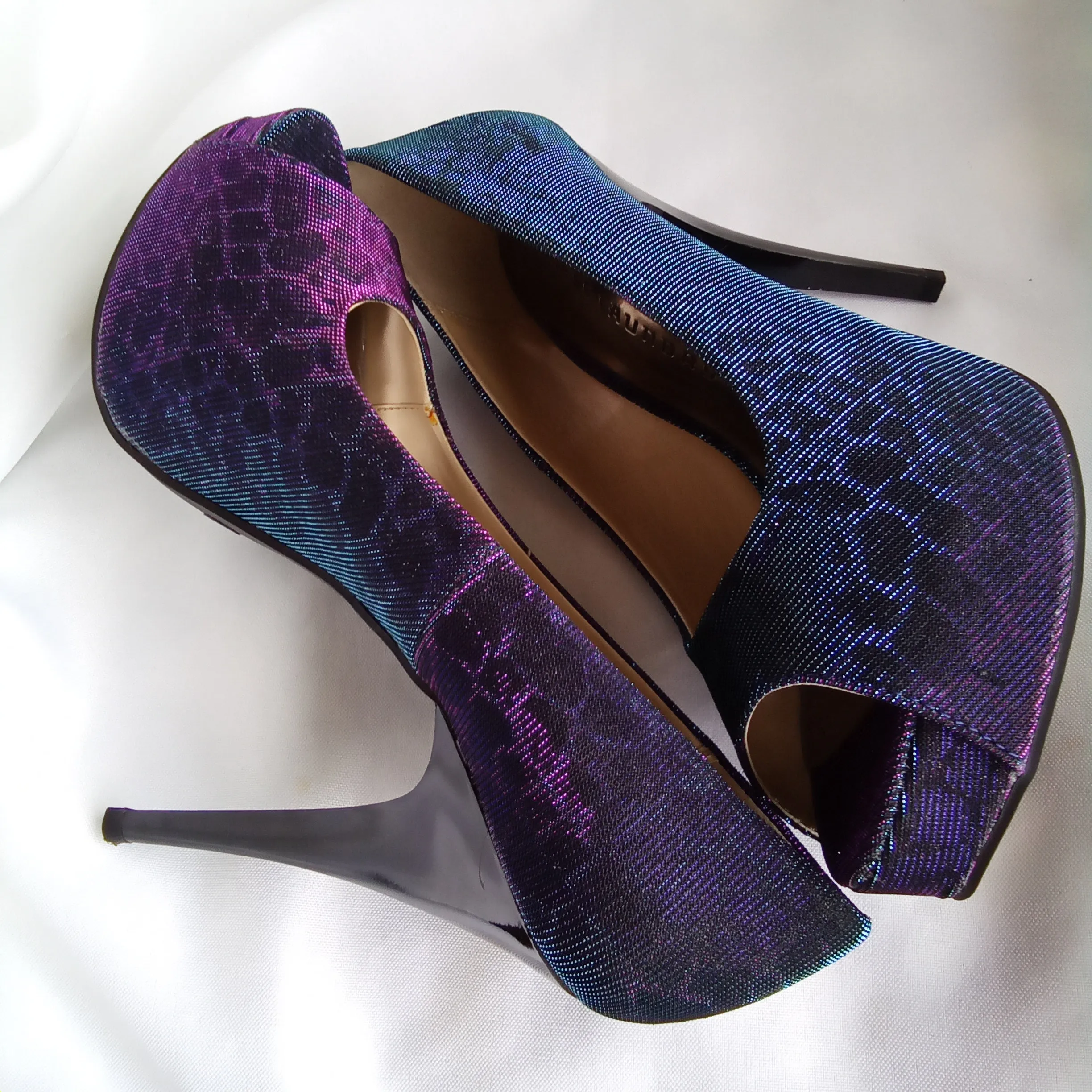 Iridescent Pumps | Chinese Laundry | Hot Spots - Giraffe - Blue Multi