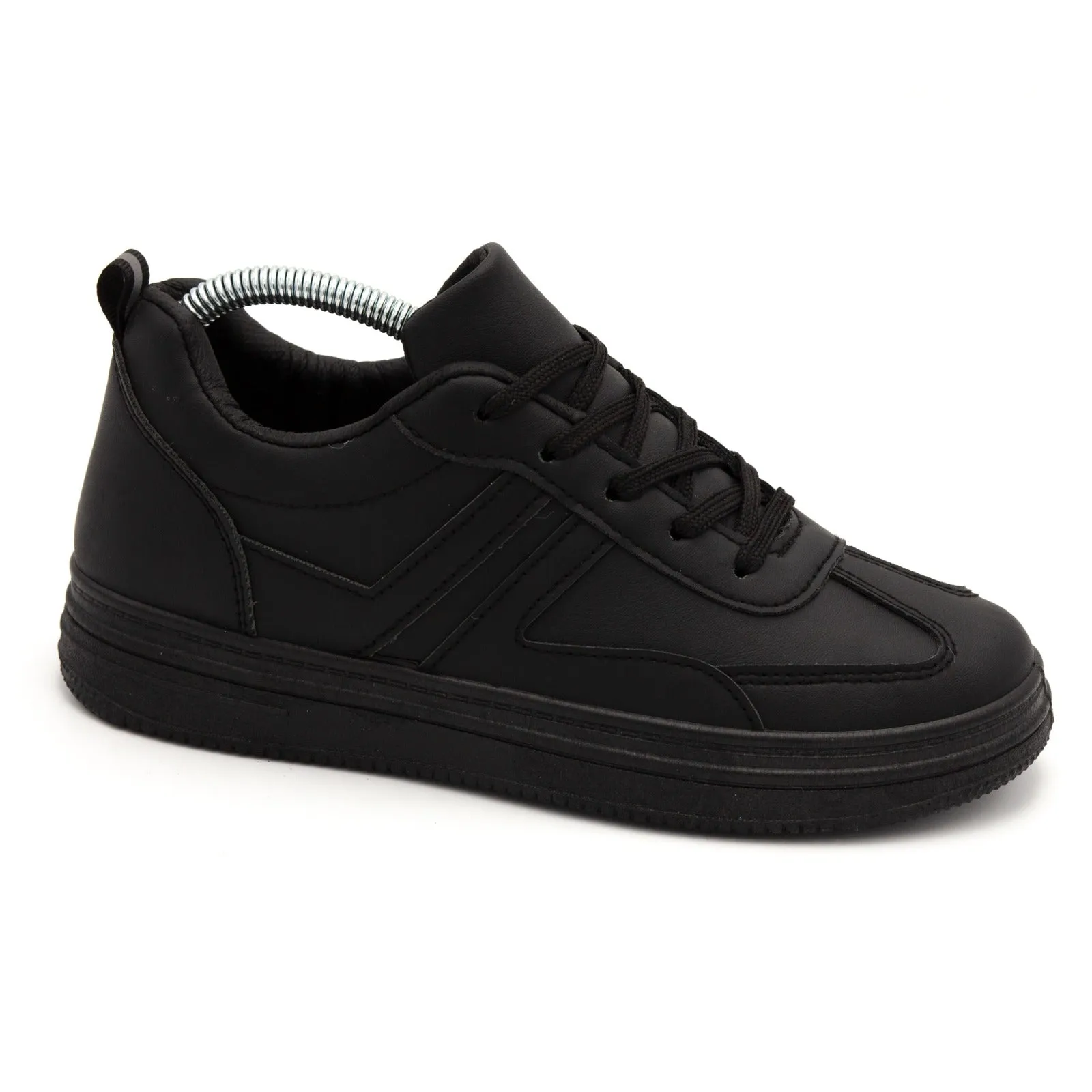 M0235 black sneaker