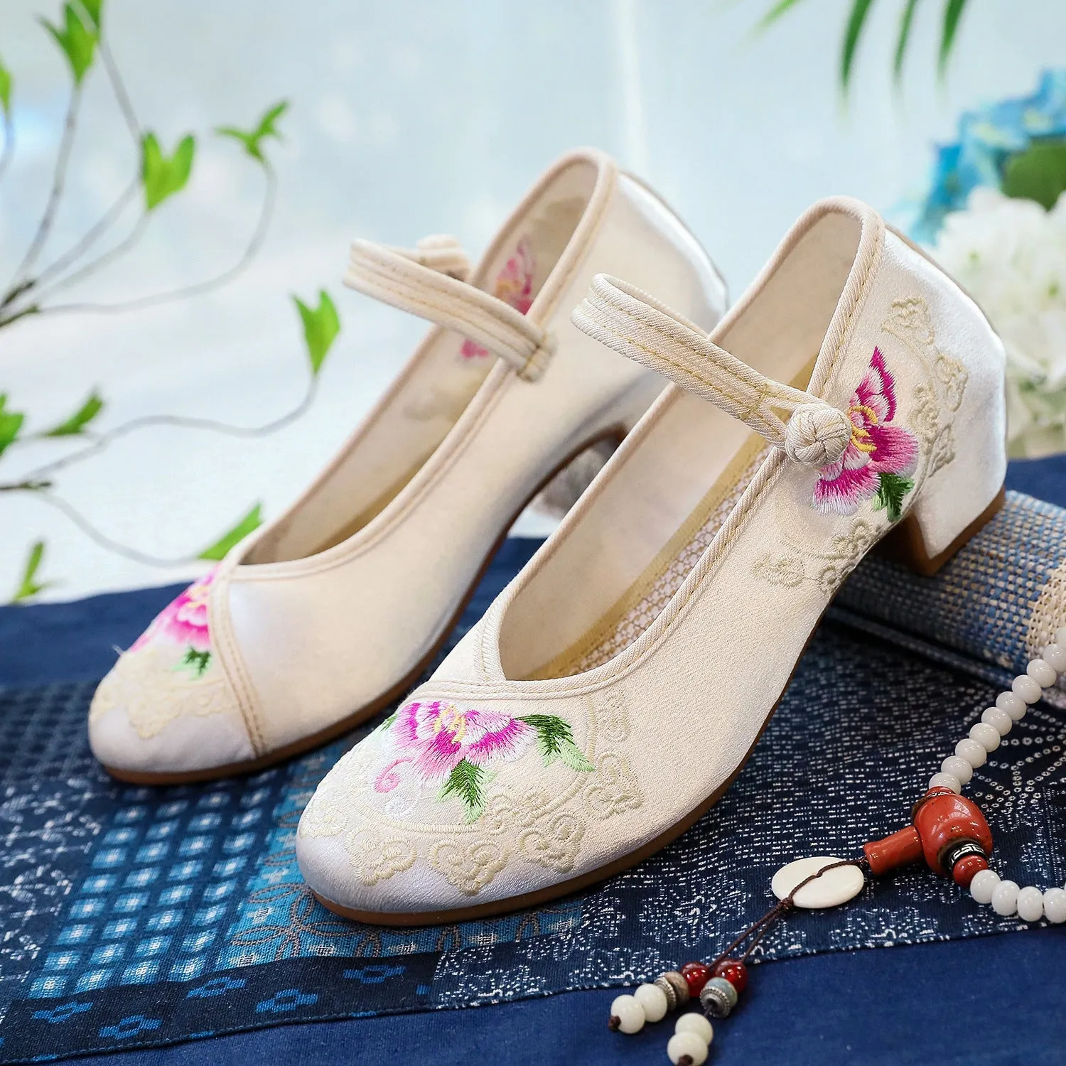 Magic Silk Square With Cheongsam For Canvas Shoes