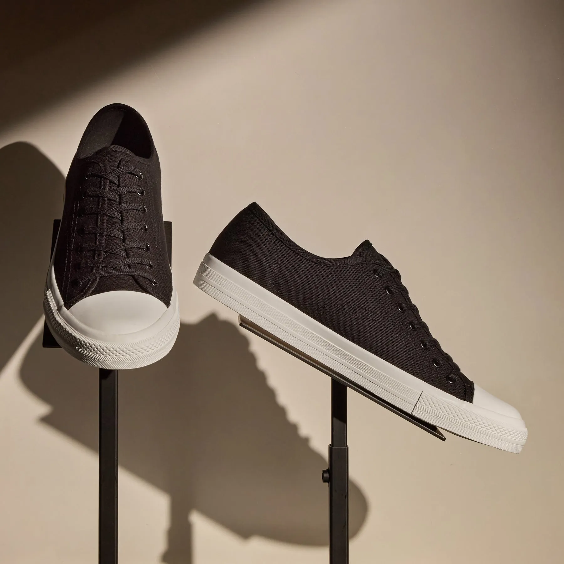 Men's Cotton Canvas Low Top Sneaker - Black