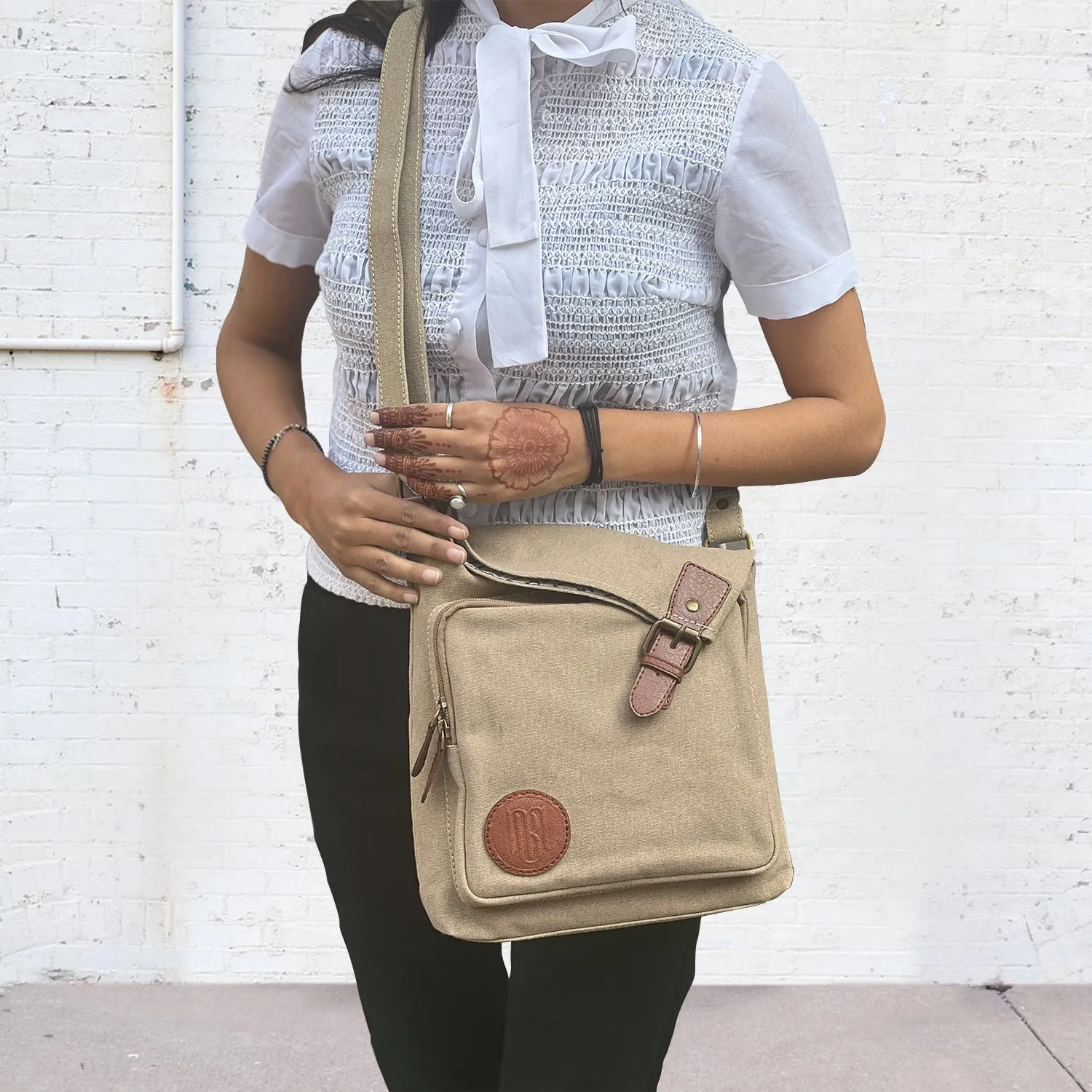 Mona B Unisex Canvas Messenger Crossbody Bag: Flint