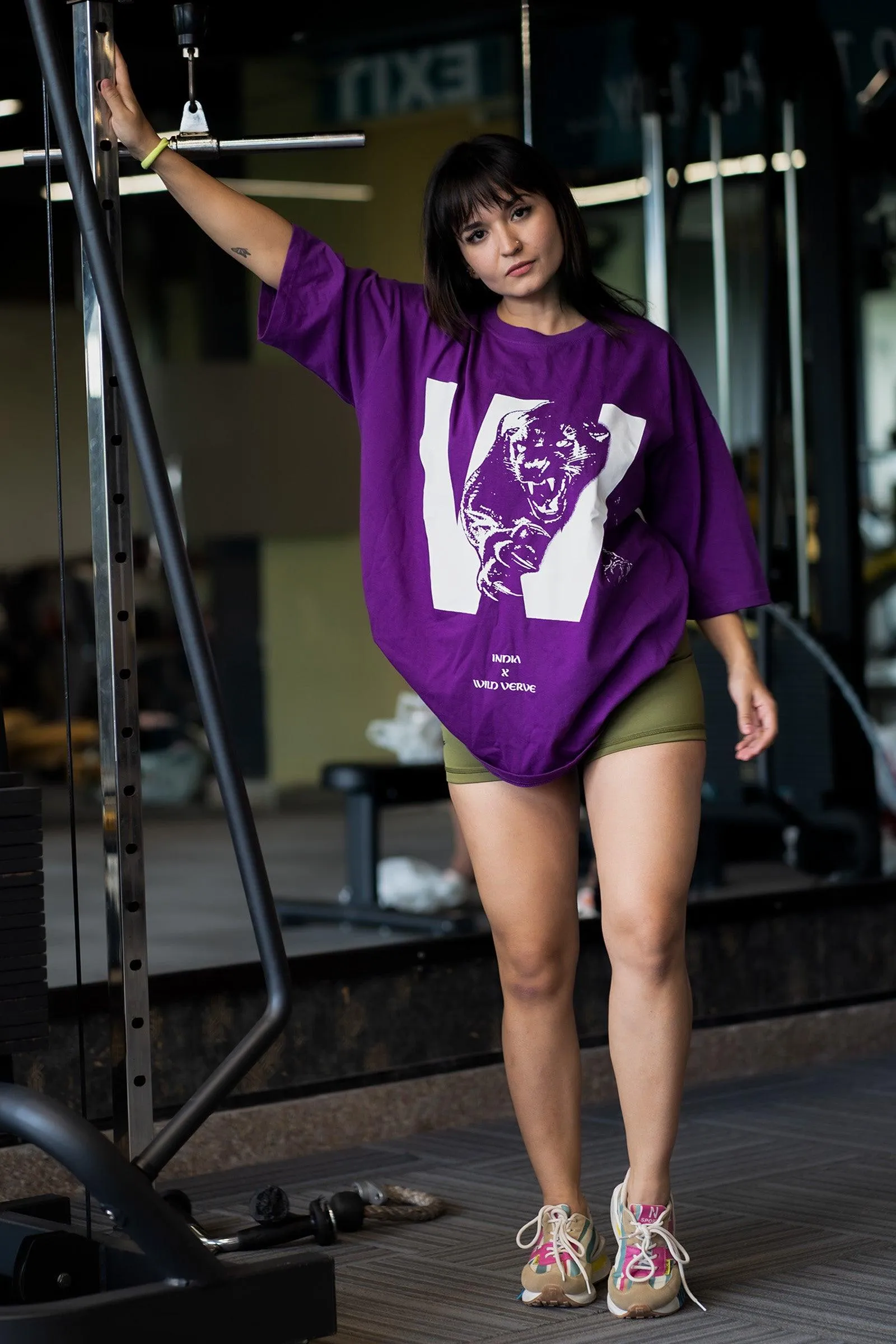 PANTHER W OVERSIZED T-SHIRT (PURPLE)