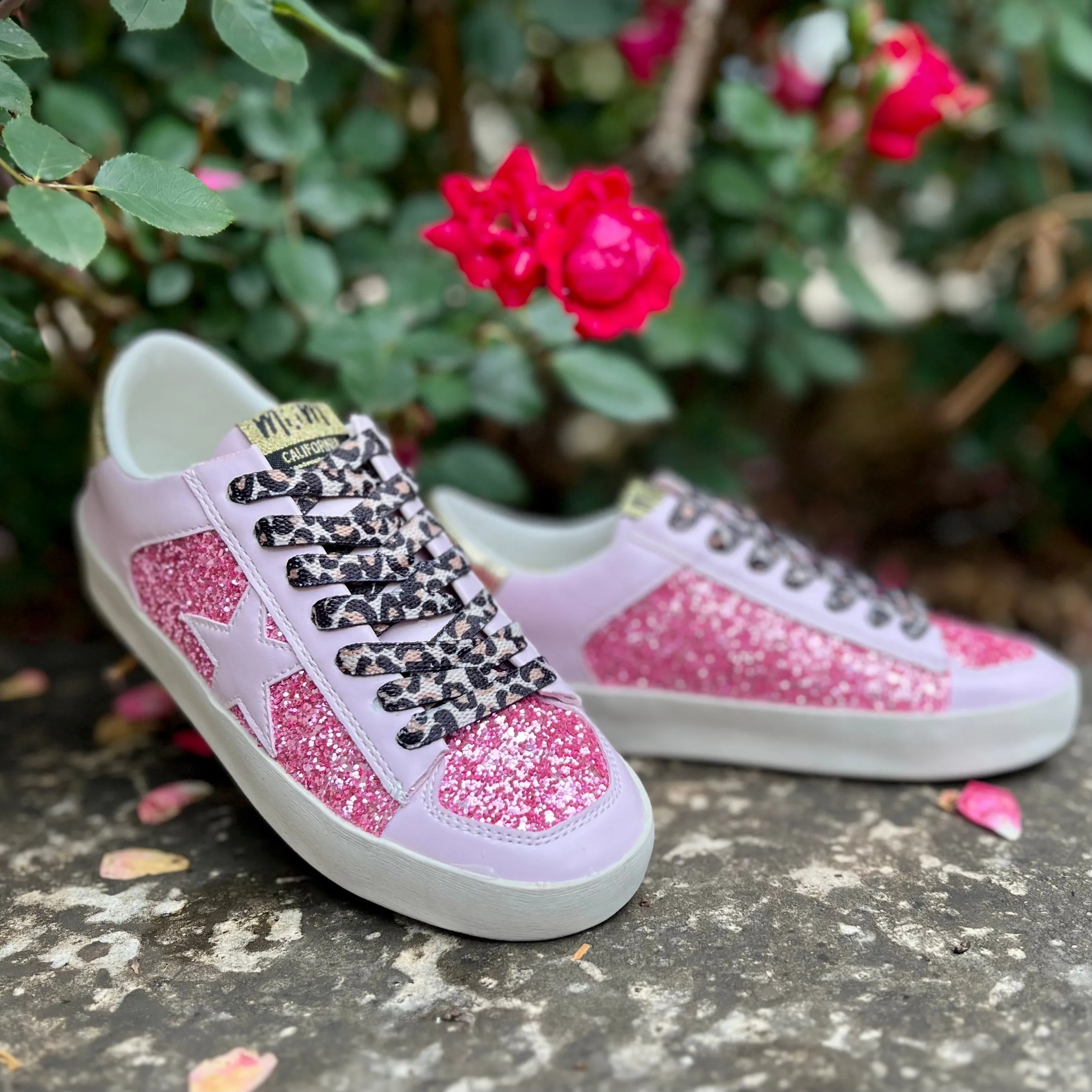 Pink Stars In Cali Sneakers