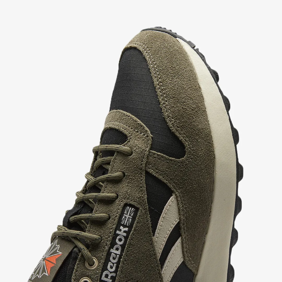 Reebok | CLASSIC LEATHER TENNIS  { ARMY GREEN / STUCCO