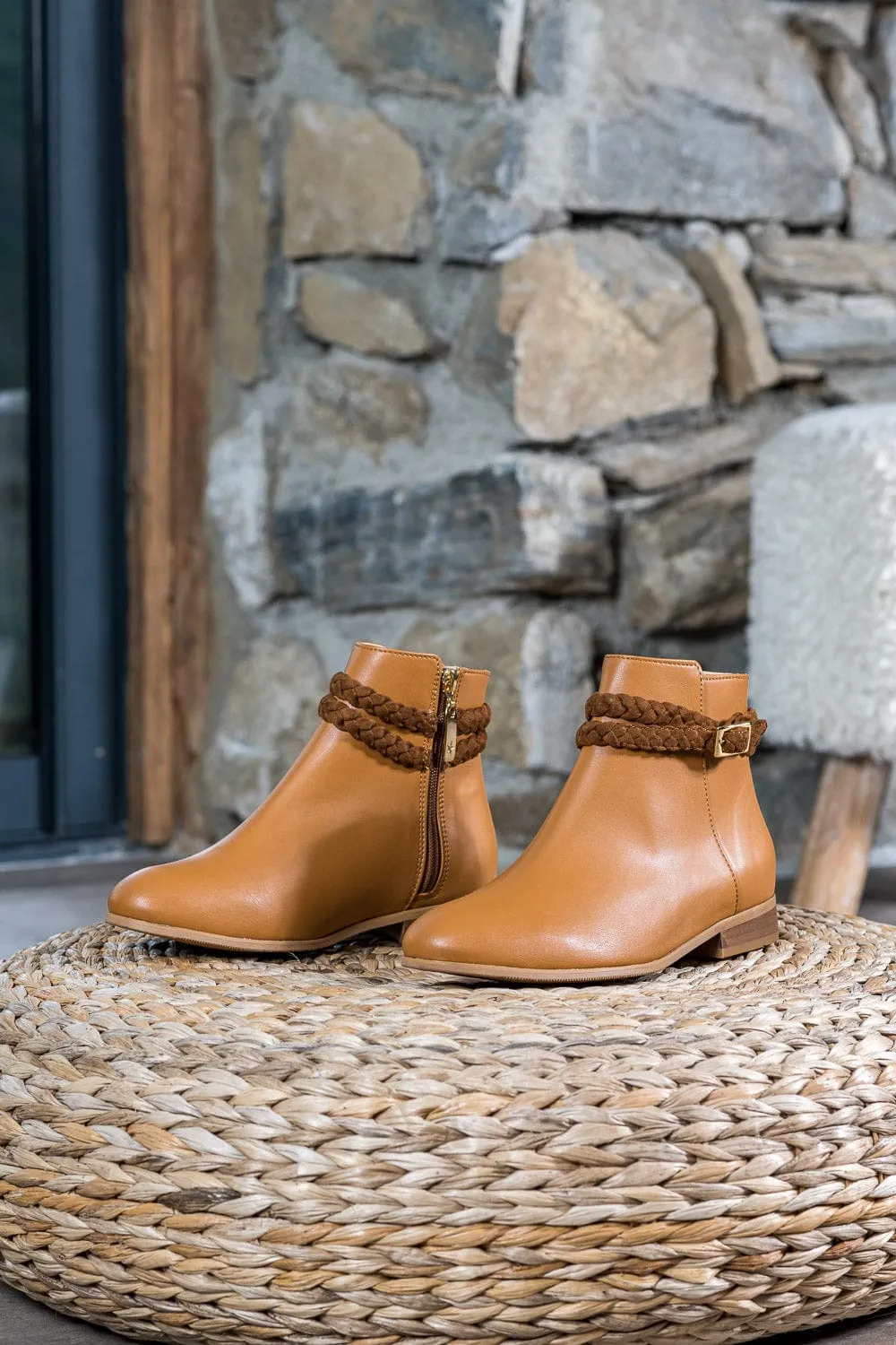 Scandinavia Vegan Leather Braid Ankle Boots | Camel