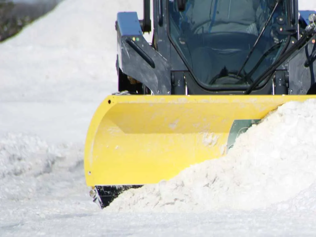 SNOW WOLF ULTRA PLOW FOR SKID STEERS