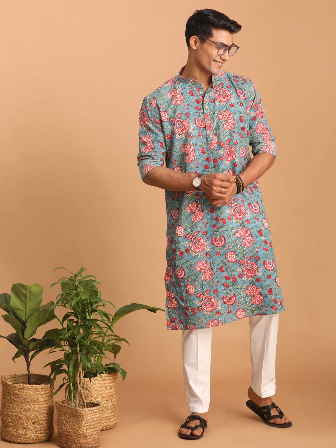 VASTRAMAY Blue Red Floral Cotton Kurta Set