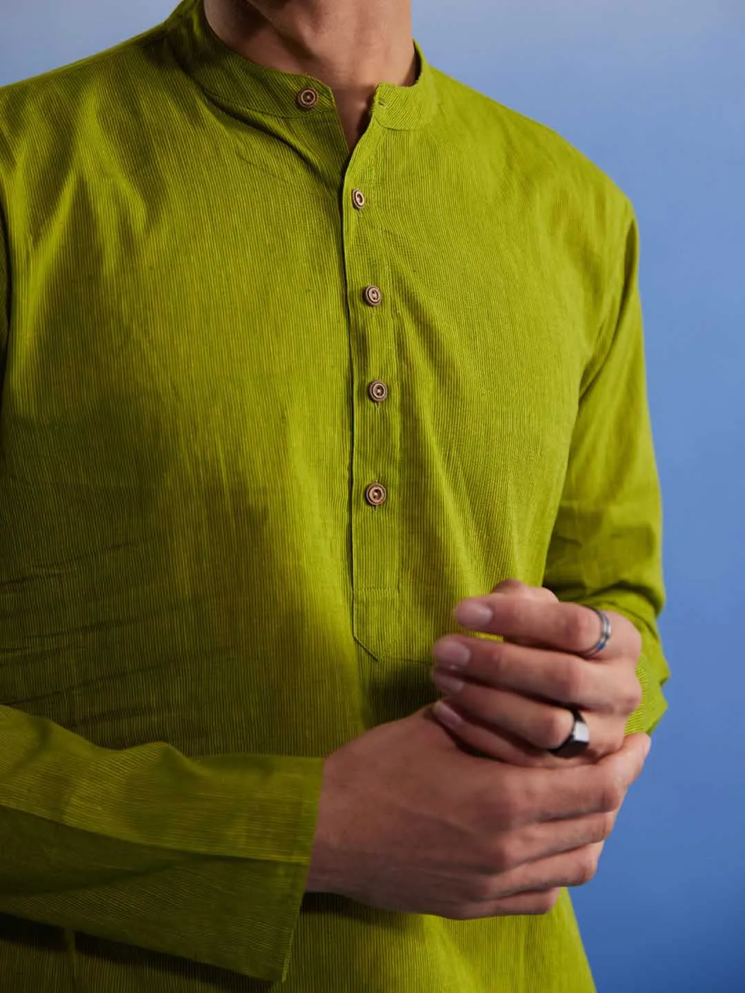 VASTRAMAY Green Cotton Handloom Kurta Pyjama