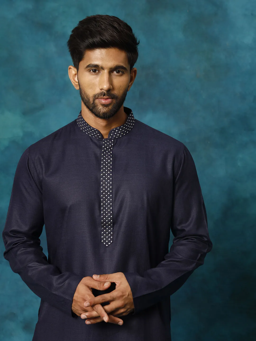 VASTRAMAY Men's Blue & White Kurta Pyjama